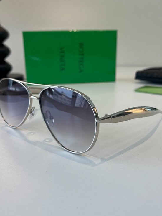 Bottega Veneta Silver Aviator Sunglasses, Gradient Gray UV Protection Shades main image 7